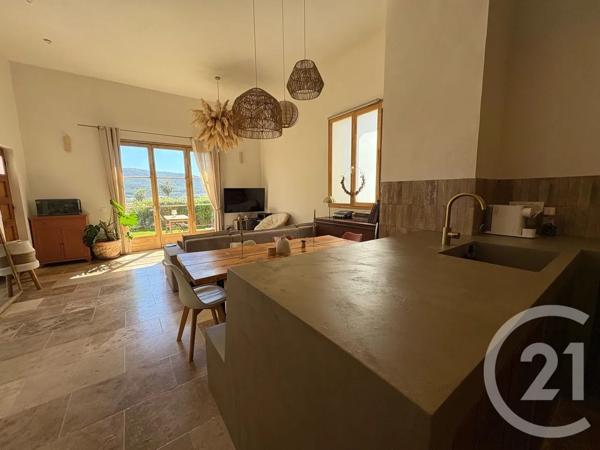 Appartement T3 à vendre  3 pièces - 92,30 m 2   HYERES  - 83