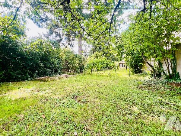 SAINT-CYR-SUR-LOIRE
Av. de la République
Idéalement située