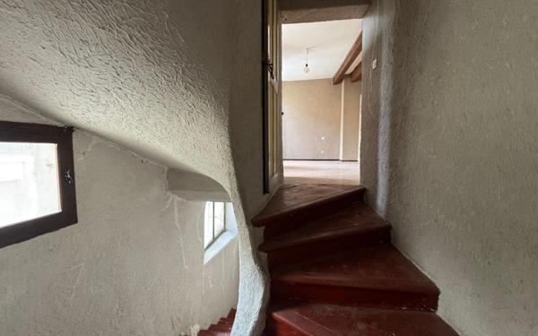 Maison à vendre    8 pièces •  Malemort-du-Comtat