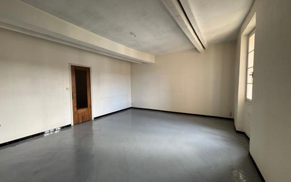 Maison à vendre    8 pièces •  Malemort-du-Comtat