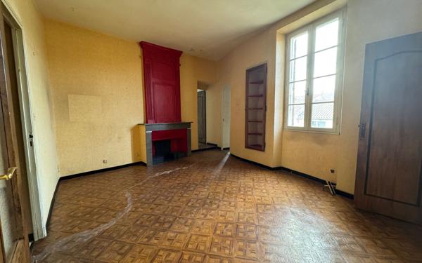 Maison à vendre    8 pièces •  Malemort-du-Comtat