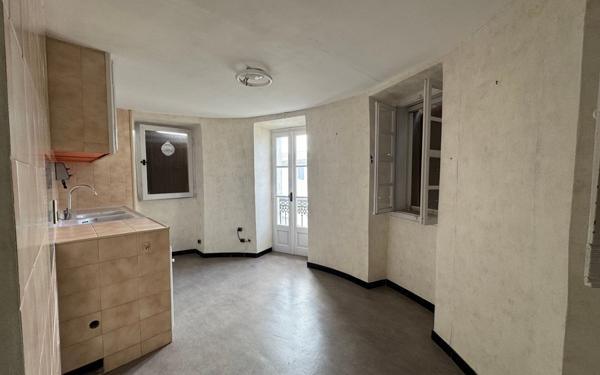 Maison à vendre    8 pièces •  Malemort-du-Comtat