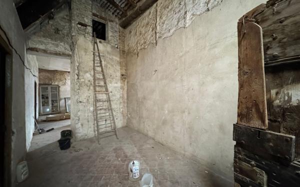 Maison à vendre    8 pièces •  Malemort-du-Comtat