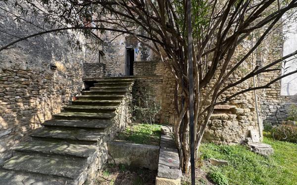 Maison à vendre    8 pièces •  Malemort-du-Comtat