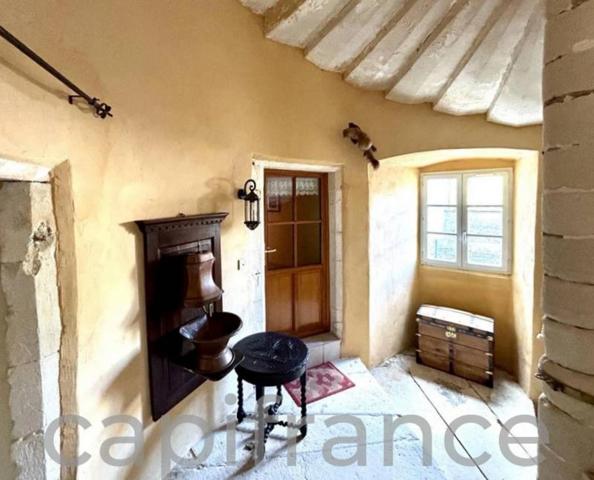 Dpt Corrèze (19), à vendre TURENNE maison P3
