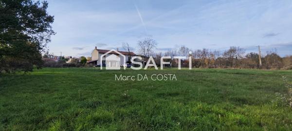 FERME A RENOVER. 7000 M2 TERRAIN. GROS POTENTIEL