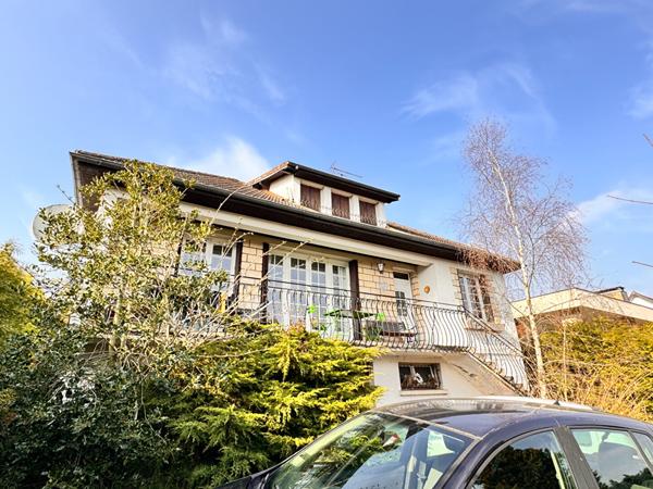 BEAUVAIS MAISON SEJOUR DOUBLE CUISINE 3 CHAMBRES BUREAU SALLES D'EAU SOUS-SOL TOTAL JARDIN