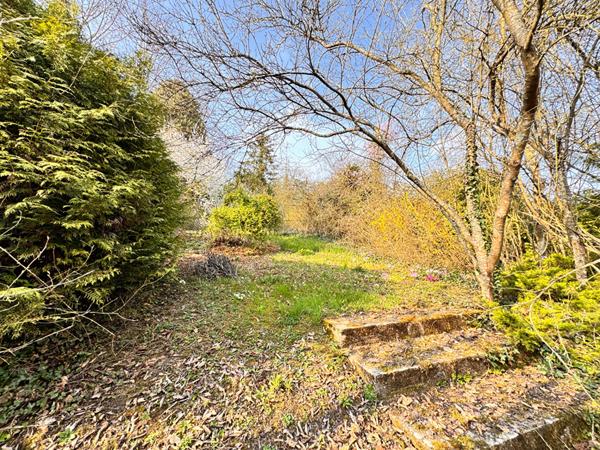 BEAUVAIS MAISON SEJOUR DOUBLE CUISINE 3 CHAMBRES BUREAU SALLES D'EAU SOUS-SOL TOTAL JARDIN