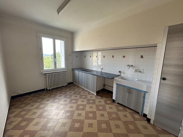 Maison Carcassonne avec jardin sous sol et garage