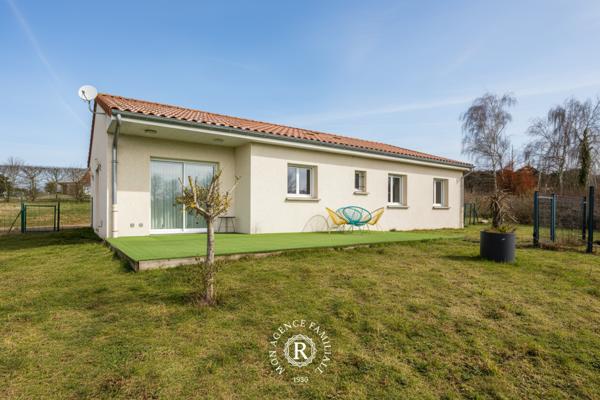 Maison
                                                                                                                                                                                                                                                                                                                        4 pièce(s)                                                                                                                                                                                                          3 chambre(s)                                                                                                                                                                                                          107  m²