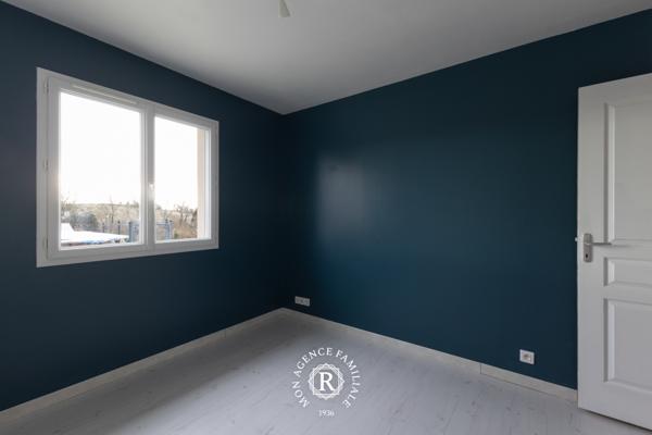 Maison
                                                                                                                                                                                                                                                                                                                        4 pièce(s)                                                                                                                                                                                                          3 chambre(s)                                                                                                                                                                                                          107  m²