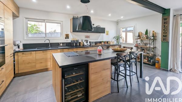 Maison à vendre 5 pièces 156 m² Bagnols-sur-Cèze