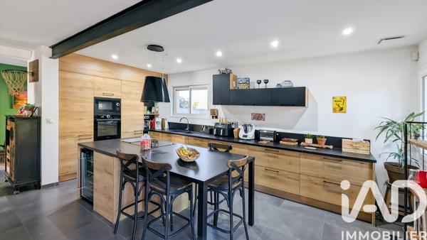 Maison à vendre 5 pièces 156 m² Bagnols-sur-Cèze