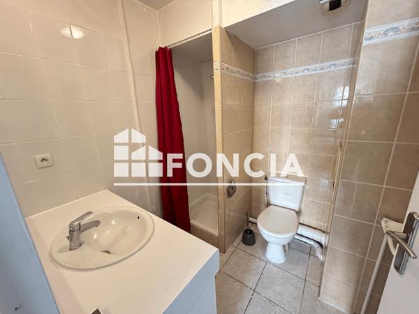 Location Appartement meublé 2 pièces 28.14 m² - 82 RUE DU ROUET Marseille 13008