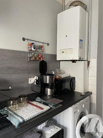 LORIENT - CENTRE immeuble mixte de 887 m² - commerces et 2 appartements