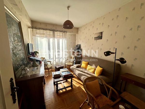 A VENDRE 4 PIECES - LIBERATION - TRES BEAU POTENTIEL - PARKING EN SUS