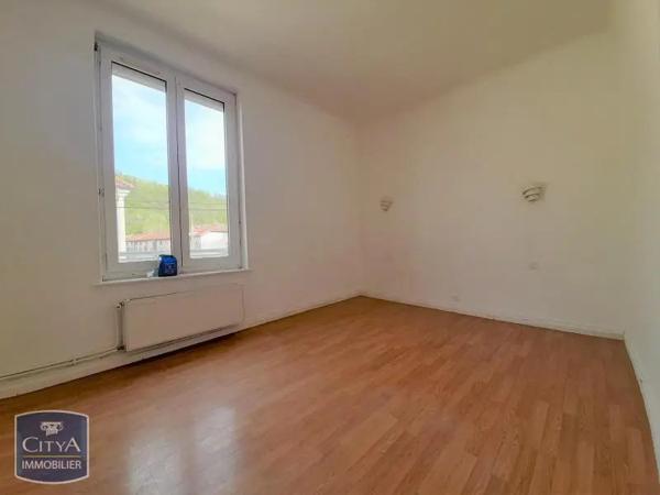Appartement à louer 5 pièces 78.02m² Régny (42630)