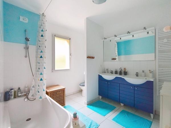 Maison 3 chambres avec garage au calme