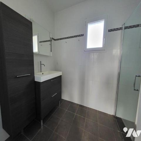 Maison d'habitation à vendre dans le centre de Châteauneuf du Faou, Finistère 29