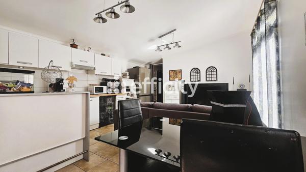 Local Commercial 3 pièces - 54 m²