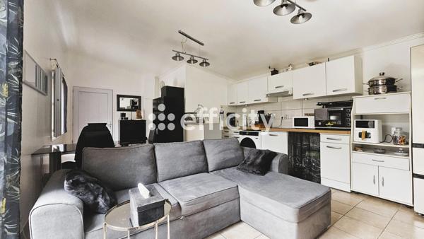 Local Commercial 3 pièces - 54 m²