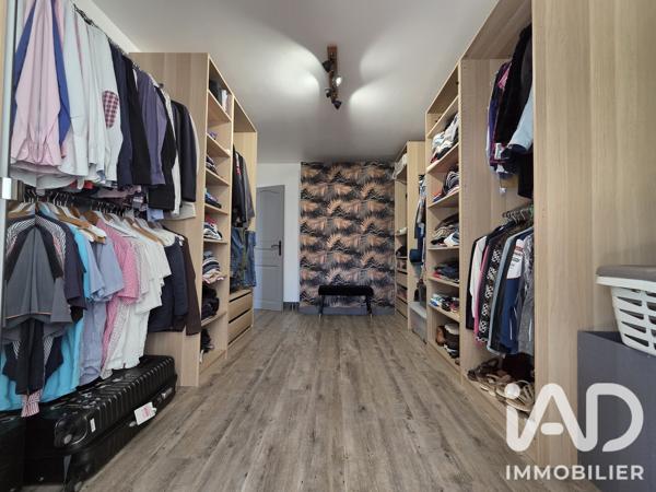 Maison à vendre 5 pièces 165 m² Entraigues-sur-la-Sorgue