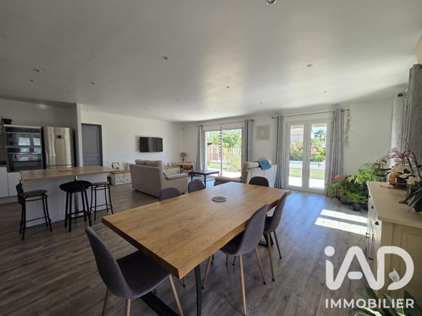 Maison à vendre 5 pièces 165 m² Entraigues-sur-la-Sorgue