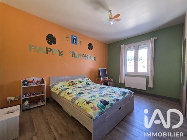 Maison à vendre 5 pièces 165 m² Entraigues-sur-la-Sorgue
