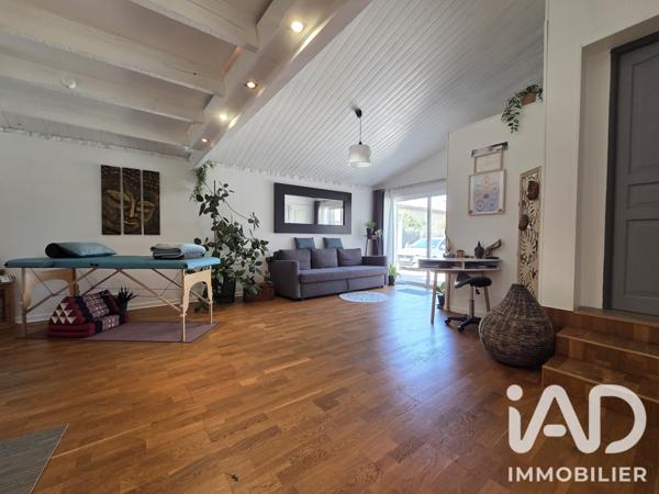 Maison à vendre 5 pièces 165 m² Entraigues-sur-la-Sorgue