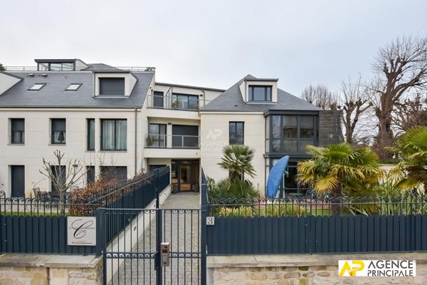 Appartement Maisons Laffitte 5 pièce(s) Loyer 2 800 €/mois charges comprises **  - Référence  12892