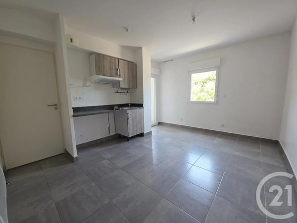 Appartement F2 à vendre  2 pièces - 23,20 m 2   UZES  - 30