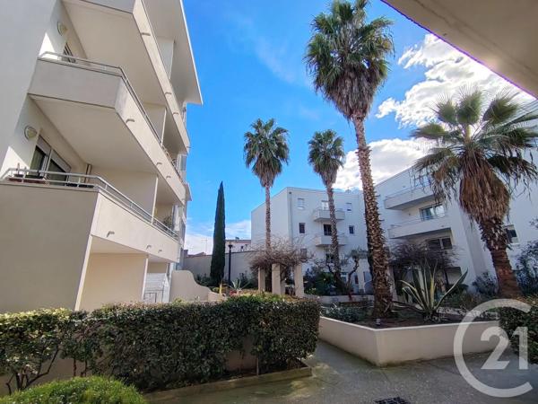 Appartement F2 à vendre  2 pièces - 23,20 m 2   UZES  - 30
