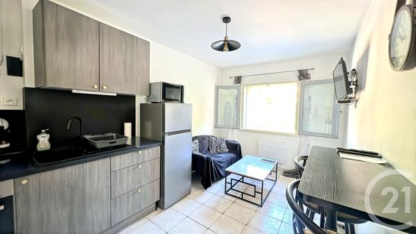 Appartement F2 à vendre  2 pièces - 23,20 m 2   UZES  - 30