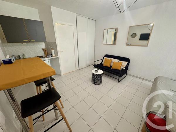 Appartement F2 à vendre  2 pièces - 23,20 m 2   UZES  - 30