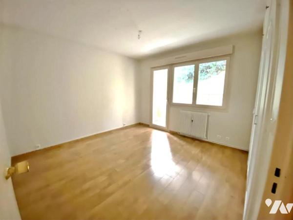 F4 avec deux balcons et gge