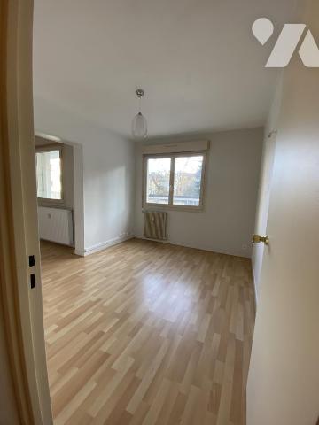 F4 avec deux balcons et gge