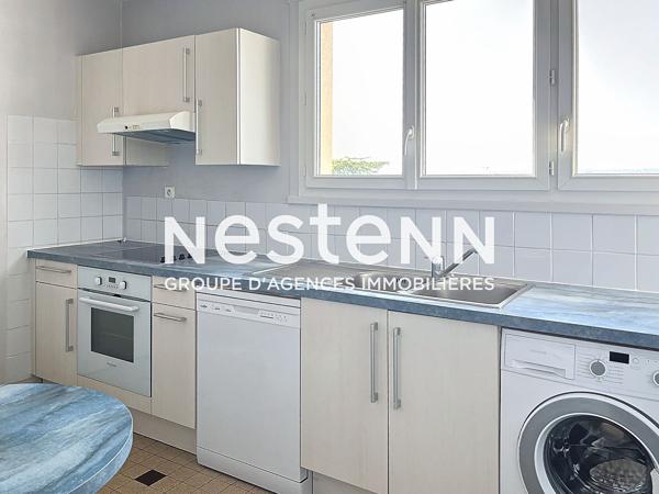 Appartement 2 Pièces en dernier étage avec Terrasse Cave et Parking - 69500 BRON