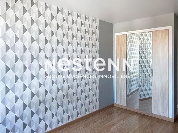 Appartement 2 Pièces en dernier étage avec Terrasse Cave et Parking - 69500 BRON