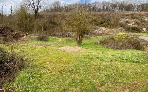 Terrain à vendre    Moutiers