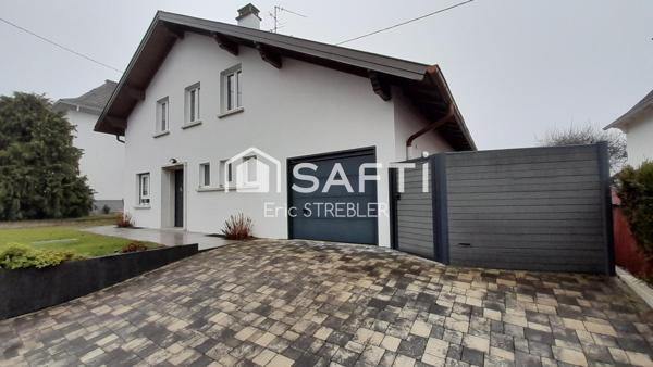 Maison rénovée, idéalement située.