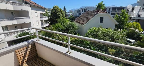 T2 avec balcon et cave sur Annecy