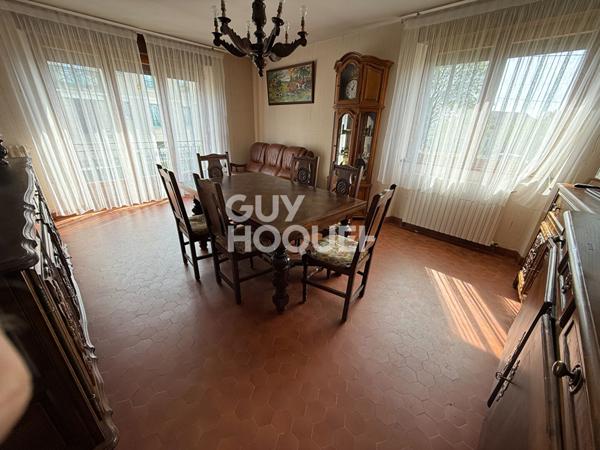 DOL DE BRETAGNE - Exclusivité