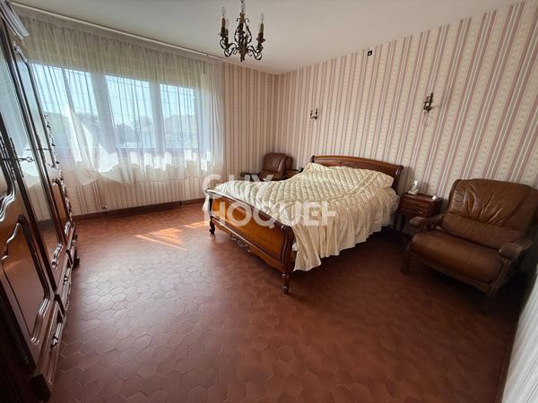 DOL DE BRETAGNE - Exclusivité