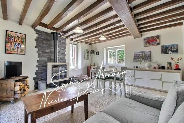 Fermette avec dépendances et terrain constructible