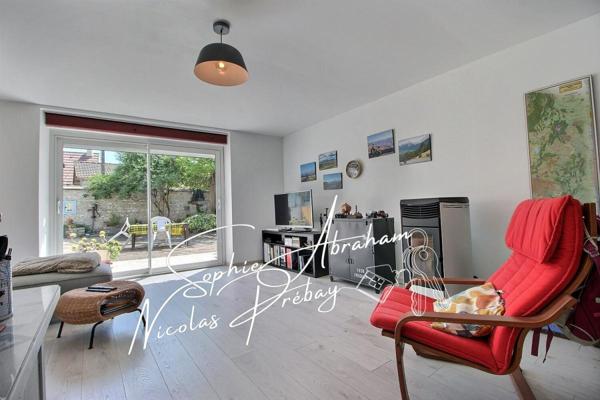 Fermette avec dépendances et terrain constructible