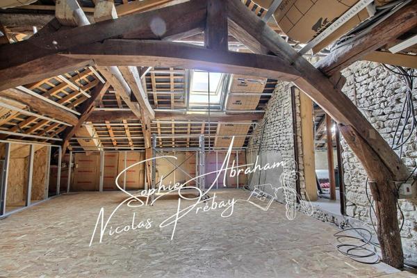 Fermette avec dépendances et terrain constructible