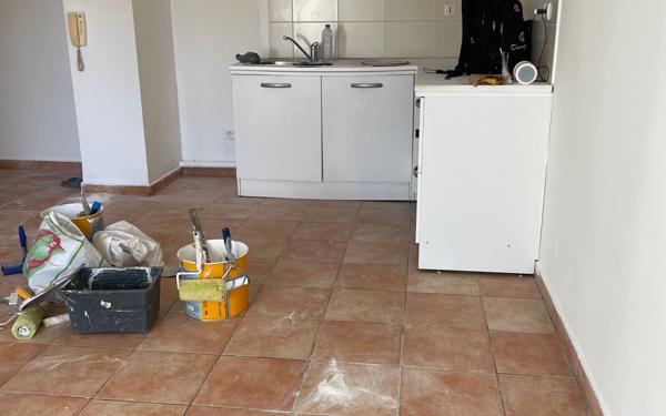 Appartement à vendre    2 pièces • 50,34 m2 Saint-Denis