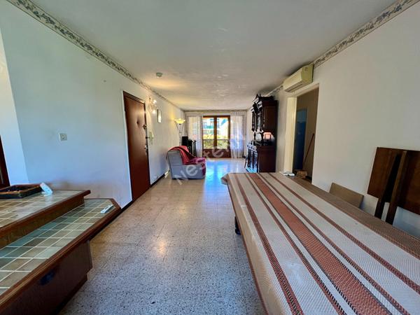 Appartement Saint Cyr Sur Mer de 3 pièces avec jardin