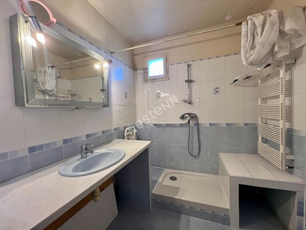 Appartement Saint Cyr Sur Mer de 3 pièces avec jardin