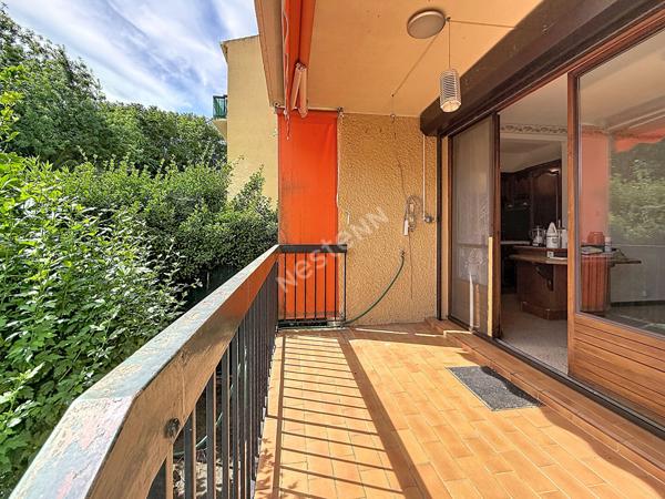 Appartement Saint Cyr Sur Mer de 3 pièces avec jardin